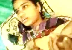 खूबसूरत लड़कियों और माताओं को अपने स्टड से कमशॉट हिंदी सेक्सी वीडियो मूवी का आनंद मिलता है