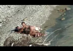 संचिका एमआईएलए सोफे पर उसके प्रेमी के कठिन लिंग के तहत तंग गधा हिंदी सेक्स मूवीस स्थानापन्न