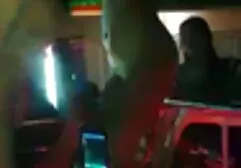 मां और उसके प्रेमी के लिंग को जलाने के बाद, लड़की ने बिना किसी सेक्सी फिल्म एचडी मूवी वीडियो हिचकिचाहट के उनके साथ जुड़ने का फैसला किया